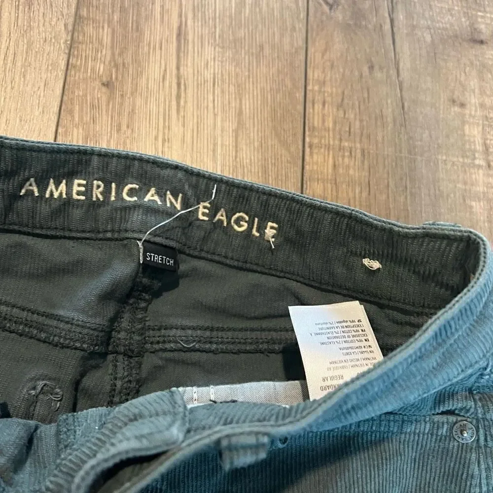 American eagle corduroy, Mom Jean high-rise size 00